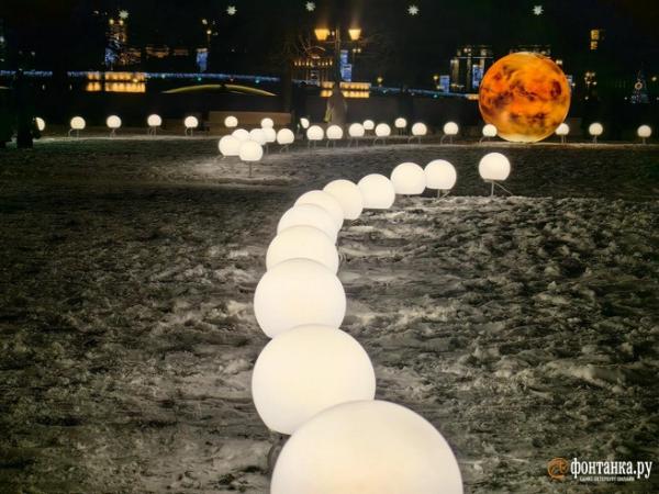 Гуляем по новогоднему Петербургу с &laquo;Фонтанкой&raquo;