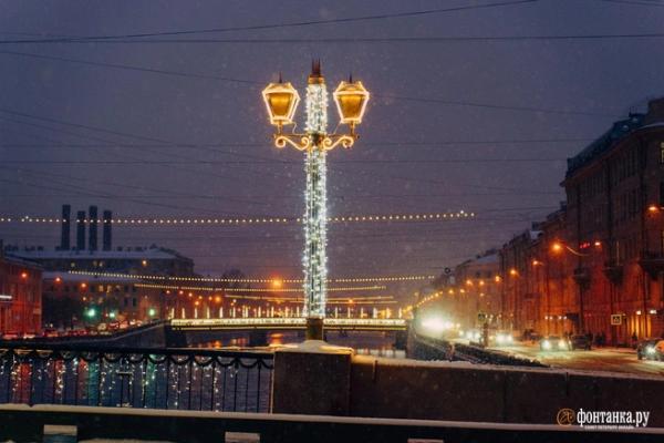 Гуляем по новогоднему Петербургу с &laquo;Фонтанкой&raquo;