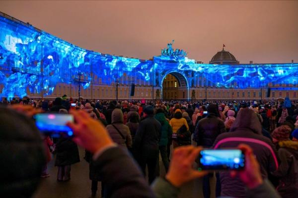 Куда пойти 5&ndash;7 декабря: купольное кино в &laquo;Лахта Центре&raquo;, световое шоу на Дворцовой и &laquo;Цирк Фибоначчи&raquo;