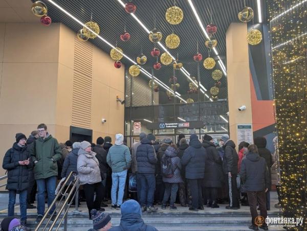 &laquo;Вы из какой организации?&raquo; &mdash; &laquo;Юго-Запад&raquo;. Как Петербург получил две новые станции метро