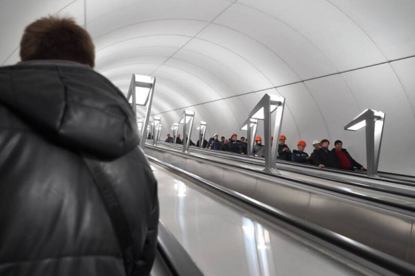 Эскалаторы &laquo;Путиловской&raquo; и &laquo;Юго-Западной&raquo; прошли динамические испытания