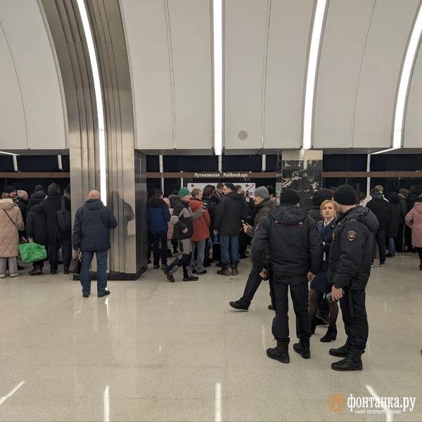 &laquo;Вы из какой организации?&raquo; &mdash; &laquo;Юго-Запад&raquo;. Как Петербург получил две новые станции метро