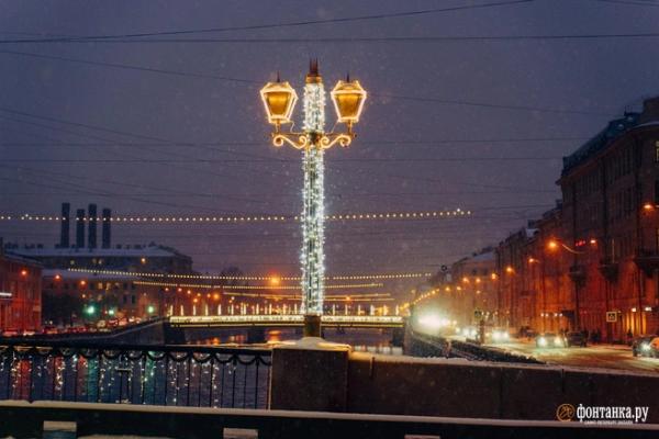 Гуляем по новогоднему Петербургу с &laquo;Фонтанкой&raquo;