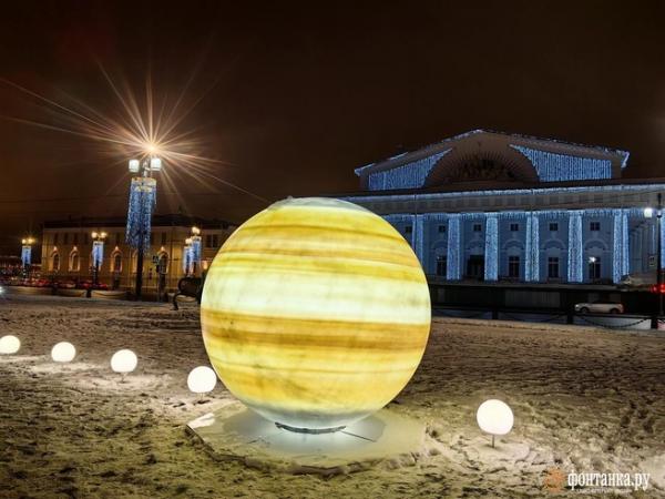 Гуляем по новогоднему Петербургу с &laquo;Фонтанкой&raquo;