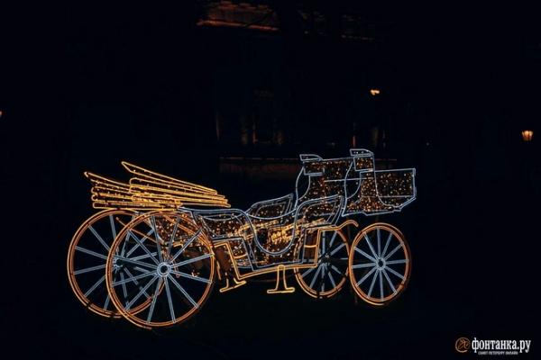 Гуляем по новогоднему Петербургу с &laquo;Фонтанкой&raquo;