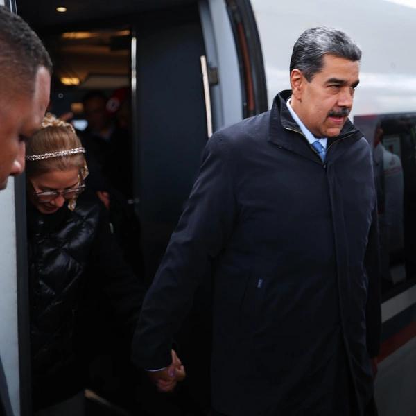 &laquo;Это родной город Владимира Путина&raquo;. Как Мадуро в последний раз приезжал в Петербург