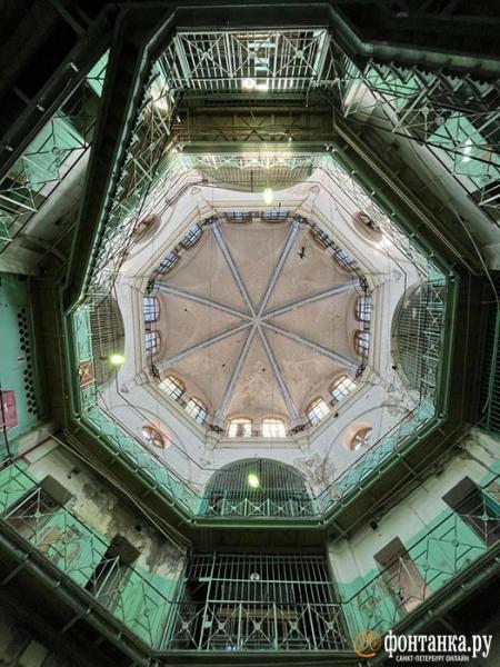 Пропала тюрьма-старуха. Хозяину новых &laquo;Крестов&raquo; никто не пишет интересное