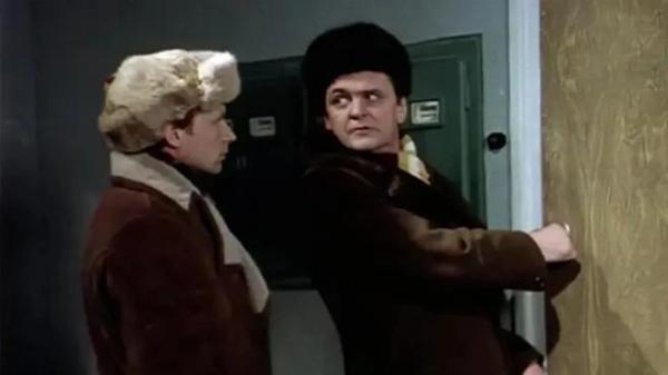 Куда пойти 16&ndash;18 января: цветущая сирень в Царском Селе, застолье обэриутов в Новой Голландии и иностранные киноновинки