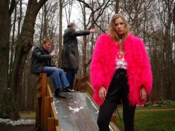 Куда пойти 16&ndash;18 января: цветущая сирень в Царском Селе, застолье обэриутов в Новой Голландии и иностранные киноновинки