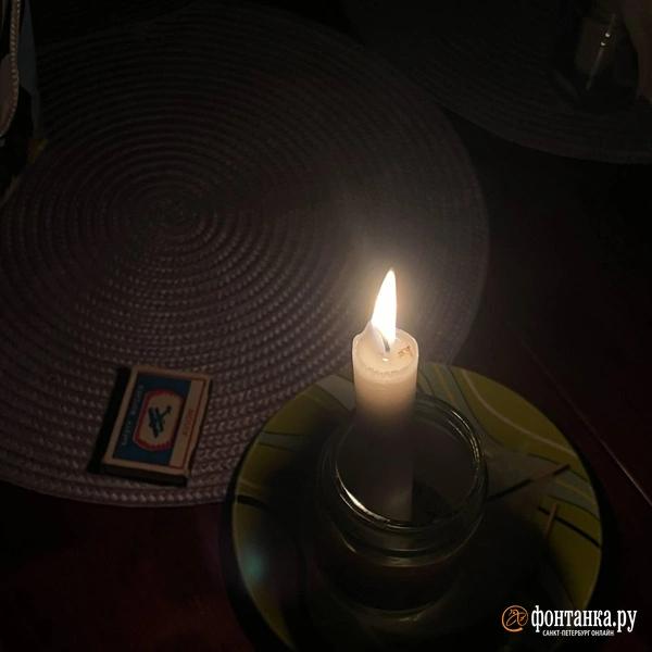 Свечи и очереди на АЗС. Журналист &laquo;Фонтанки&raquo; ходит по Белгороду, чтобы найти интернет и показать, что творится в городе