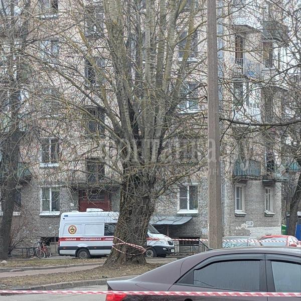 &laquo;И сразу вспышка, бабах!&raquo; Первые кадры и комментарии из Кронштадта после сегодняшней ночи