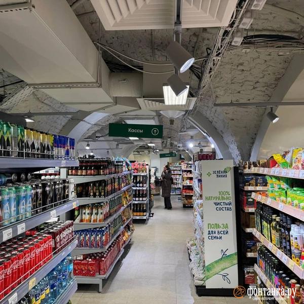 Смерть на &laquo;Перекрёстке&raquo;. Как гибель посетителя в Петербурге встряхнула бизнес продуктового гиганта 