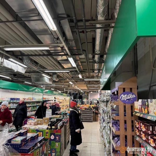 Смерть на &laquo;Перекрёстке&raquo;. Как гибель посетителя в Петербурге встряхнула бизнес продуктового гиганта 