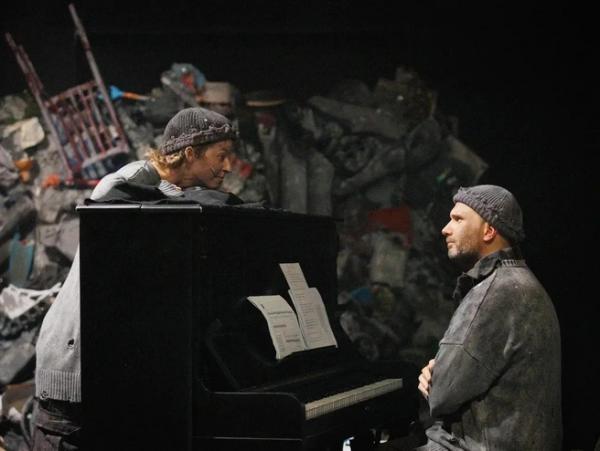 Куда сходить 13&ndash;15 февраля: валентинки на льду, праздник уличной музыки и &laquo;Человеческий голос&raquo; в БДТ