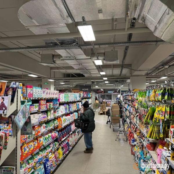 Смерть на &laquo;Перекрёстке&raquo;. Как гибель посетителя в Петербурге встряхнула бизнес продуктового гиганта 