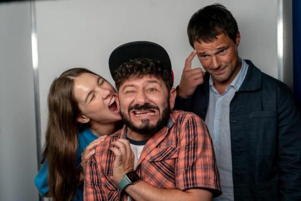 Куда сходить 13&ndash;15 февраля: валентинки на льду, праздник уличной музыки и &laquo;Человеческий голос&raquo; в БДТ