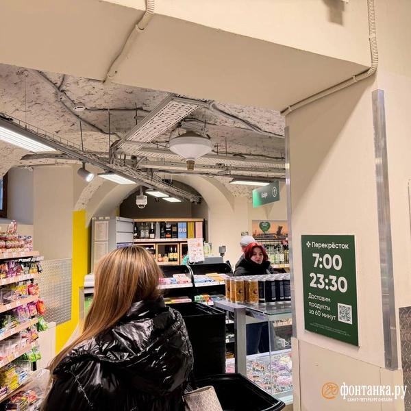 Смерть на &laquo;Перекрёстке&raquo;. Как гибель посетителя в Петербурге встряхнула бизнес продуктового гиганта 