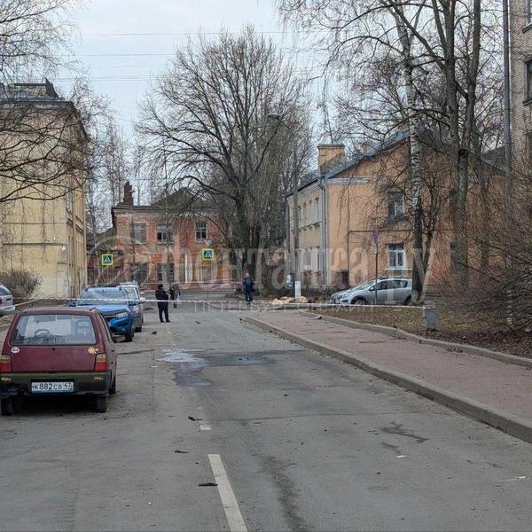 &laquo;И сразу вспышка, бабах!&raquo; Первые кадры и комментарии из Кронштадта после сегодняшней ночи