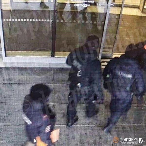 Смерть на &laquo;Перекрёстке&raquo;. Как гибель посетителя в Петербурге встряхнула бизнес продуктового гиганта 