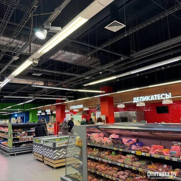 Смерть на &laquo;Перекрёстке&raquo;. Как гибель посетителя в Петербурге встряхнула бизнес продуктового гиганта 